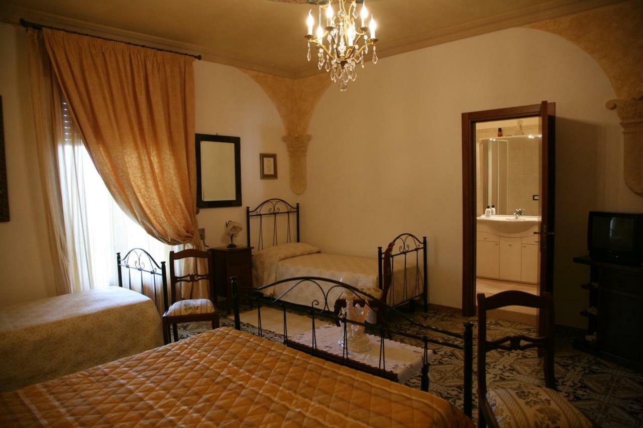 Bed and Breakfast Cali Nitta Corigliano dʼOtranto Exterior foto